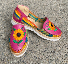 Load image into Gallery viewer, Colorful Huarache Sandals with Sunflower Design