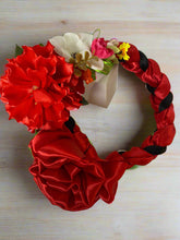 Load image into Gallery viewer, Set of Braided Headband/Floral Attachment / Trenza Istmeña Con Guia