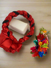 Load image into Gallery viewer, Set of Braided Headband/Floral Attachment - Multi-Color Flowers / Trenza Istmeña Con Guia