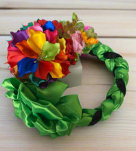 Load image into Gallery viewer, Set of Braided Headband/Floral Attachment - Multi-Color Flowers / Trenza Istmeña Con Guia
