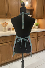 Load image into Gallery viewer, Beatiful Artisanal Apron with Delicate Embroidery (S/M) - Style 1