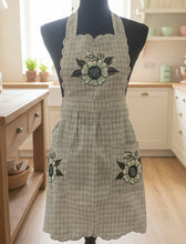 Load image into Gallery viewer, Beatiful Artisanal Apron with Delicate Embroidery (S/M) - Style 6