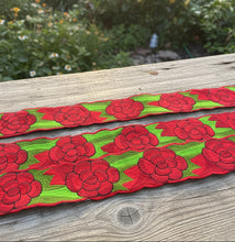 Load image into Gallery viewer, Embroidered Mexican Belt with Red Roses