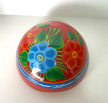 Load image into Gallery viewer, Beautiful Hand Painted Jicara Gourd Bowls For DecorationBeautiful Hand Painted Jicara Gourd Bowls For Decoration