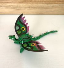 Load image into Gallery viewer, Beautiful Dragon Alebrije with Bobble Head