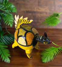 Load image into Gallery viewer, Cute Skunk Mini Alebrije With Bobble Head