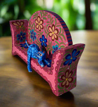 Load image into Gallery viewer, Beautiful Hand-Made Authentic Mexican Alebrije - Cat on Sofa -Pink