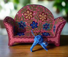 Load image into Gallery viewer, Beautiful Hand-Made Authentic Mexican Alebrije - Cat on Sofa -Pink