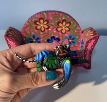 Load image into Gallery viewer, Beautiful Hand-Made Authentic Mexican Alebrije - Cat on Sofa - Pink 2