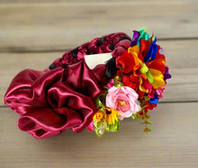 Load image into Gallery viewer, Set of Braided Headband/Floral Attachment - Multi-Color Flowers / Trenza Istmeña Con Guia