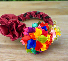 Load image into Gallery viewer, Set of Braided Headband/Floral Attachment - Multi-Color Flowers / Trenza Istmeña Con Guia