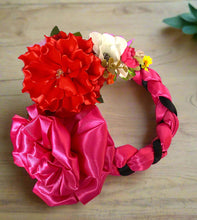 Load image into Gallery viewer, Set of Braided Headband/Floral Attachment / Trenza Istmeña Con Guia