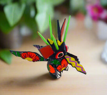 Load image into Gallery viewer, Hand-Made Beautiful Alebrije in Bright Colors