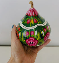 Load image into Gallery viewer, Beautiful Painted Gourd /Jewelry Box from Olinalá - Green