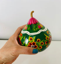 Load image into Gallery viewer, Beautiful Painted Gourd /Jewelry Box from Olinalá - Green