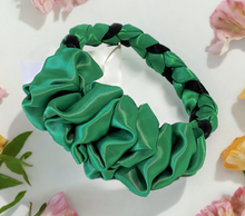 Load image into Gallery viewer, Braided Headband With Ruffles/Trenza Istmeña (Frida Style)