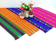 Load image into Gallery viewer, Cambaya Table Runner