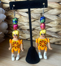 Load image into Gallery viewer, Lupita Earrings - Hand-Made Mexican Cartoneria