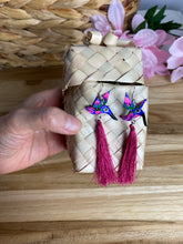 Load image into Gallery viewer, Hand-Made Alebrije Hummingbird