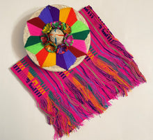 Load image into Gallery viewer, Cambaya Table Runner