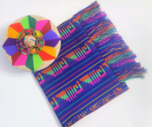 Load image into Gallery viewer, Cambaya Table Runner