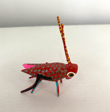Load image into Gallery viewer, Authentic Mexican Mini Alebrije &quot;Grasshopper&quot; figurine / Hand-Made
