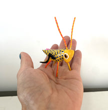 Load image into Gallery viewer, Authentic Mexican Mini Alebrije &quot;Grasshopper&quot; figurine / Hand-Made
