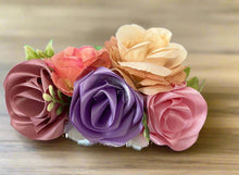 Load image into Gallery viewer, Peineta Con Rosas/Ornamental Comb With Roses/ Mexican Hair Piece/Hand-Made
