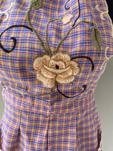 Load image into Gallery viewer, Beatiful Artisanal Apron with Delicate Embroidery (S/M) - Pink
