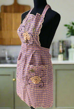 Load image into Gallery viewer, Beatiful Artisanal Apron with Delicate Embroidery (S/M) - Pink
