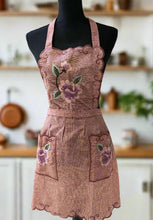 Load image into Gallery viewer, Beatiful Artisanal Apron with Delicate Embroidery (S/M) - Mauve
