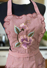 Load image into Gallery viewer, Beatiful Artisanal Apron with Delicate Embroidery (S/M) - Mauve
