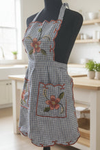 Load image into Gallery viewer, Beatiful Artisanal Apron with Delicate Embroidery (S/M) - Style 2

