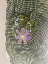 Load image into Gallery viewer, Beatiful Artisanal Apron with Delicate Embroidery (S/M) - Style 5
