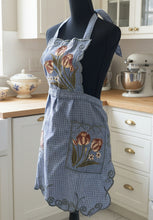 Load image into Gallery viewer, Beatiful Artisanal Apron with Delicate Embroidery (S/M) - Style 1A
