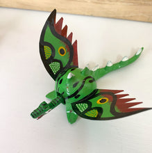 Load image into Gallery viewer, Beautiful Dragon Alebrije with Bobble Head
