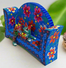 Load image into Gallery viewer, Authentic Mexican Alebrije - Cat on Sofa (Gato Sobre sillon) - Royal Blue
