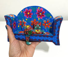 Load image into Gallery viewer, Authentic Mexican Alebrije - Cat on Sofa (Gato Sobre sillon) - Royal Blue
