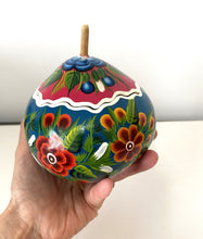 Load image into Gallery viewer, Beatiful Decorated Gourd from Olinalá - Pink/Blue
