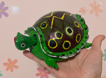 Load image into Gallery viewer, Mexican Hand-Made Turtle  from Oaxaca With Bobble Head - Green 2
