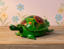 Load image into Gallery viewer, Mexican Hand-Made Turtle  from Oaxaca With Bobble Head - Green
