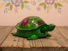 Load image into Gallery viewer, Mexican Hand-Made Turtle  from Oaxaca With Bobble Head - Green

