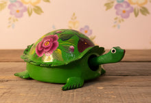 Load image into Gallery viewer, Mexican Hand-Made Turtle  from Oaxaca With Bobble Head - Green
