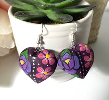 Load image into Gallery viewer, Beautiful Heart-Shaped Alebrije Earrings/Flowers Istmo
