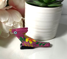 Load image into Gallery viewer, Hand-Made Mexican &quot;Bird&quot; Mini Alebrije - Pink
