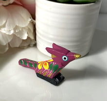 Load image into Gallery viewer, Hand-Made Mexican &quot;Bird&quot; Mini Alebrije - Pink
