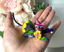 Load image into Gallery viewer, &quot;Playful Cat&quot;&quot; Mini Alebrije Figurine - Blue
