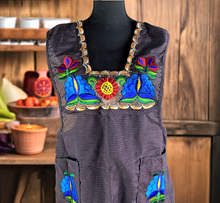 Load image into Gallery viewer, Nana/Grandma - Mexican Artisanal Apron
