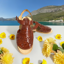 Load image into Gallery viewer, Traditional Leather Huaraches (Brown)
