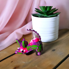 Load image into Gallery viewer, Authentic Mexican Cat Alebrije/Hand-Made
